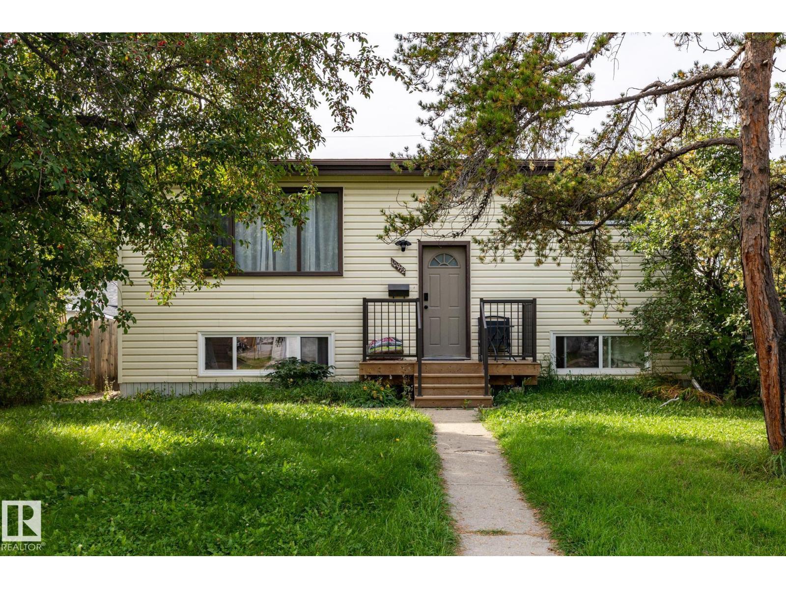 10972 157 ST NW Property Photo 1