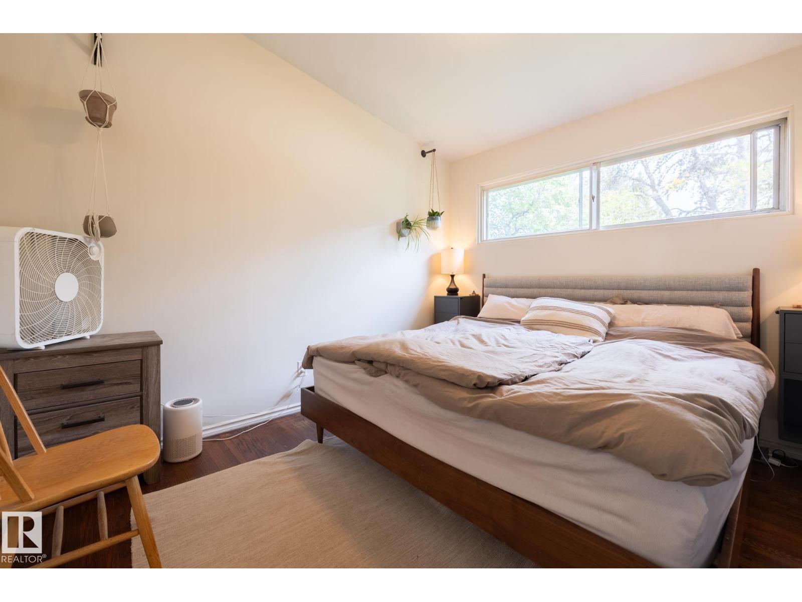 10972 157 St Nw Property Photo 8