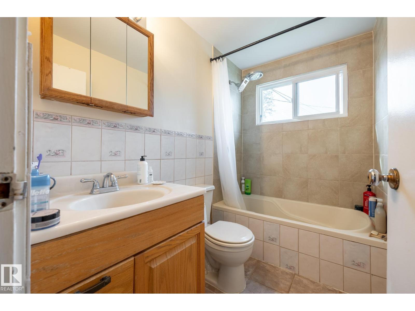 10972 157 St Nw Property Photo 10