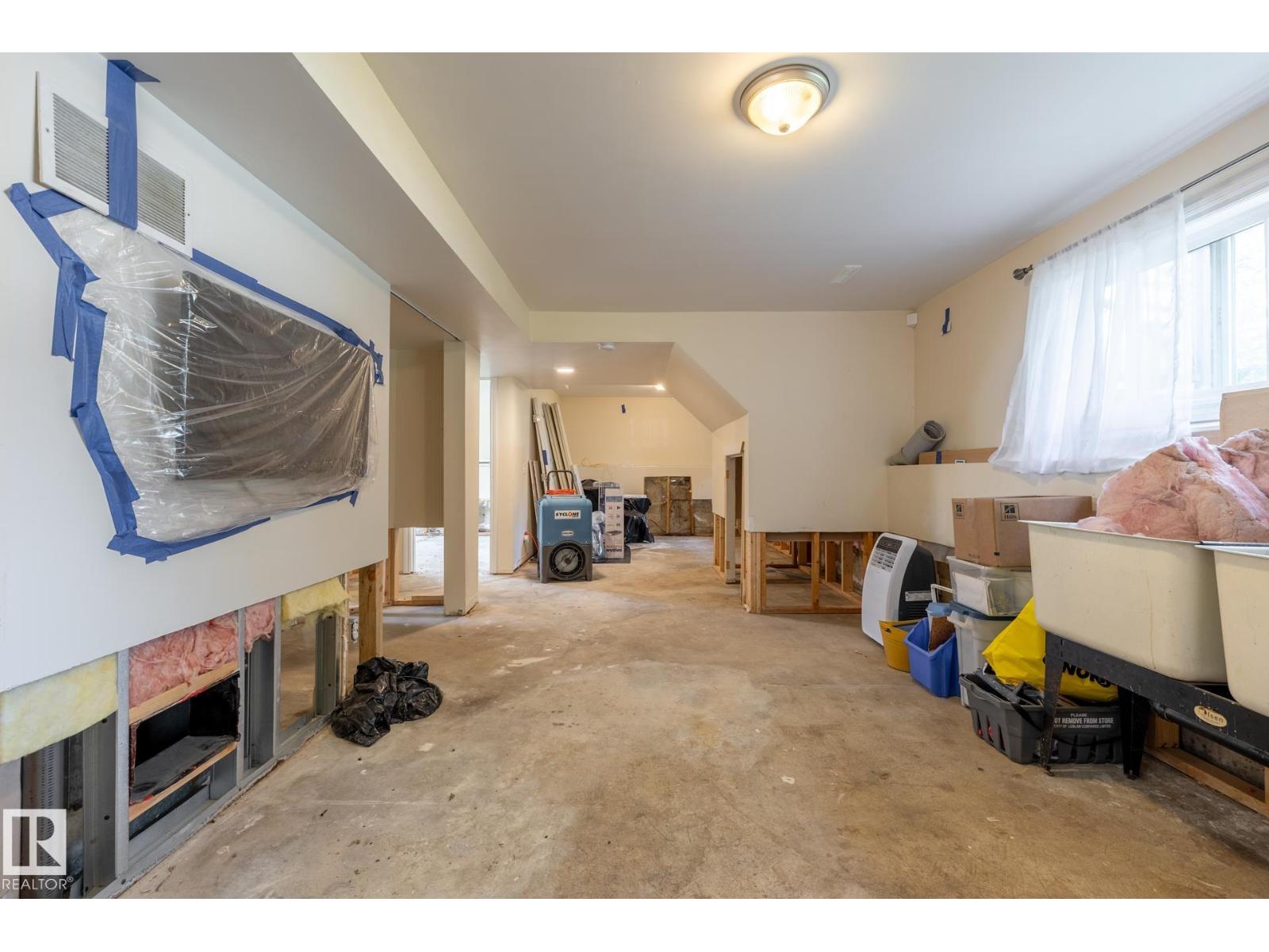10972 157 St Nw Property Photo 13