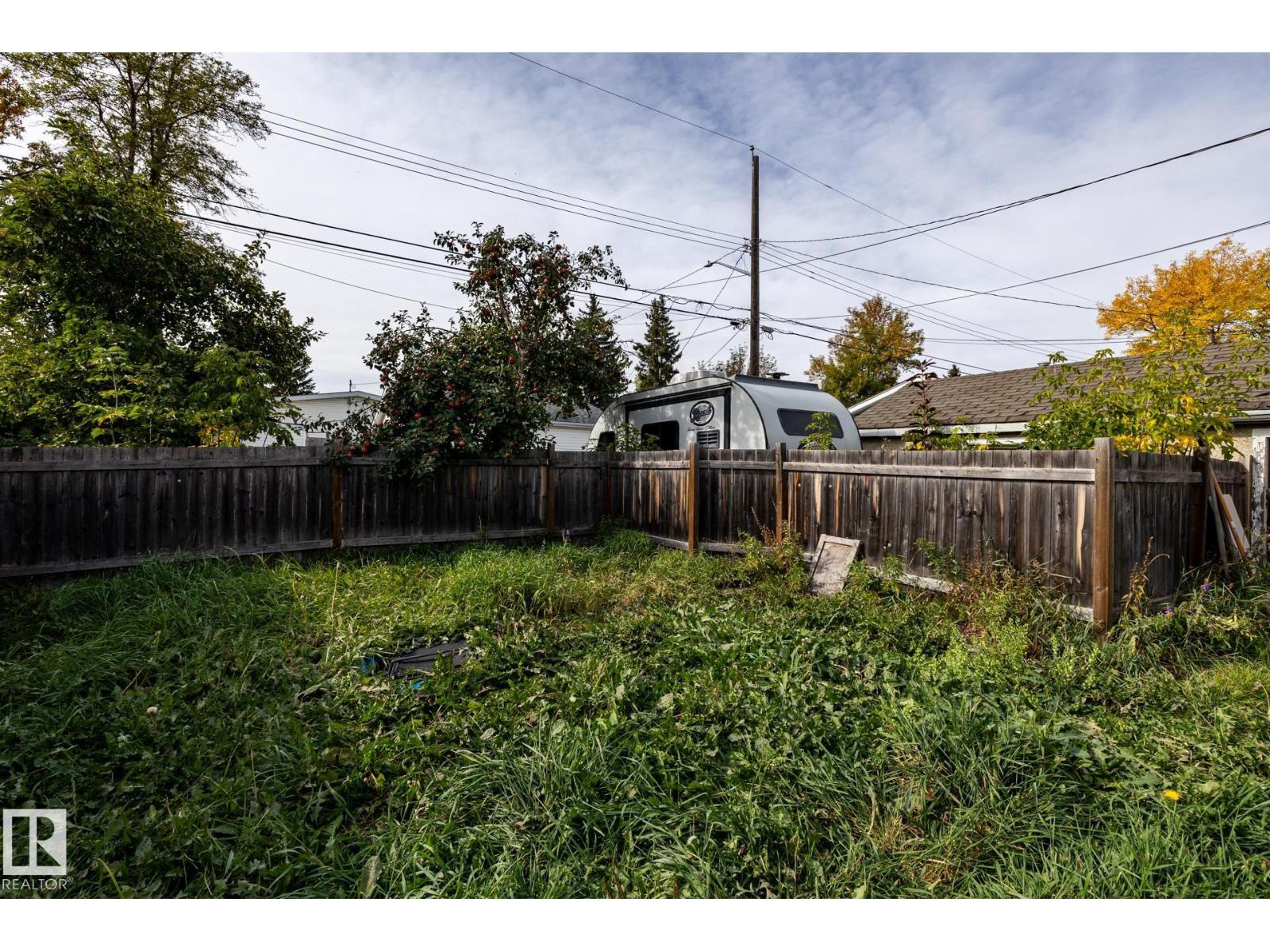 10972 157 St Nw Property Photo 21