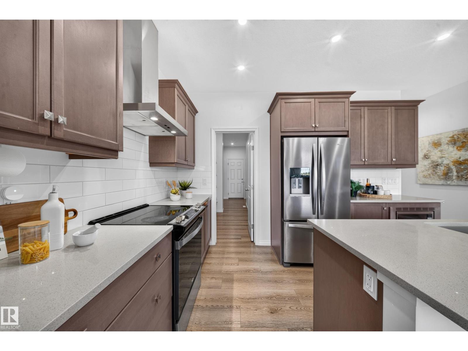 4104 3 Av Sw Property Photo 16