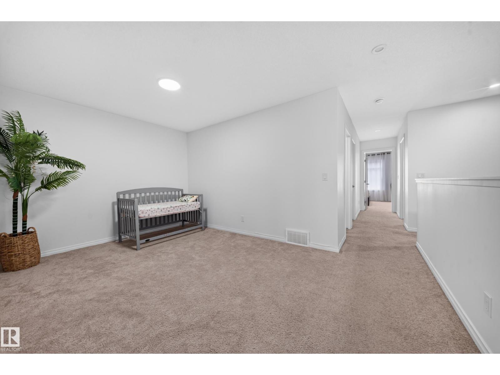 4104 3 Av Sw Property Photo 41