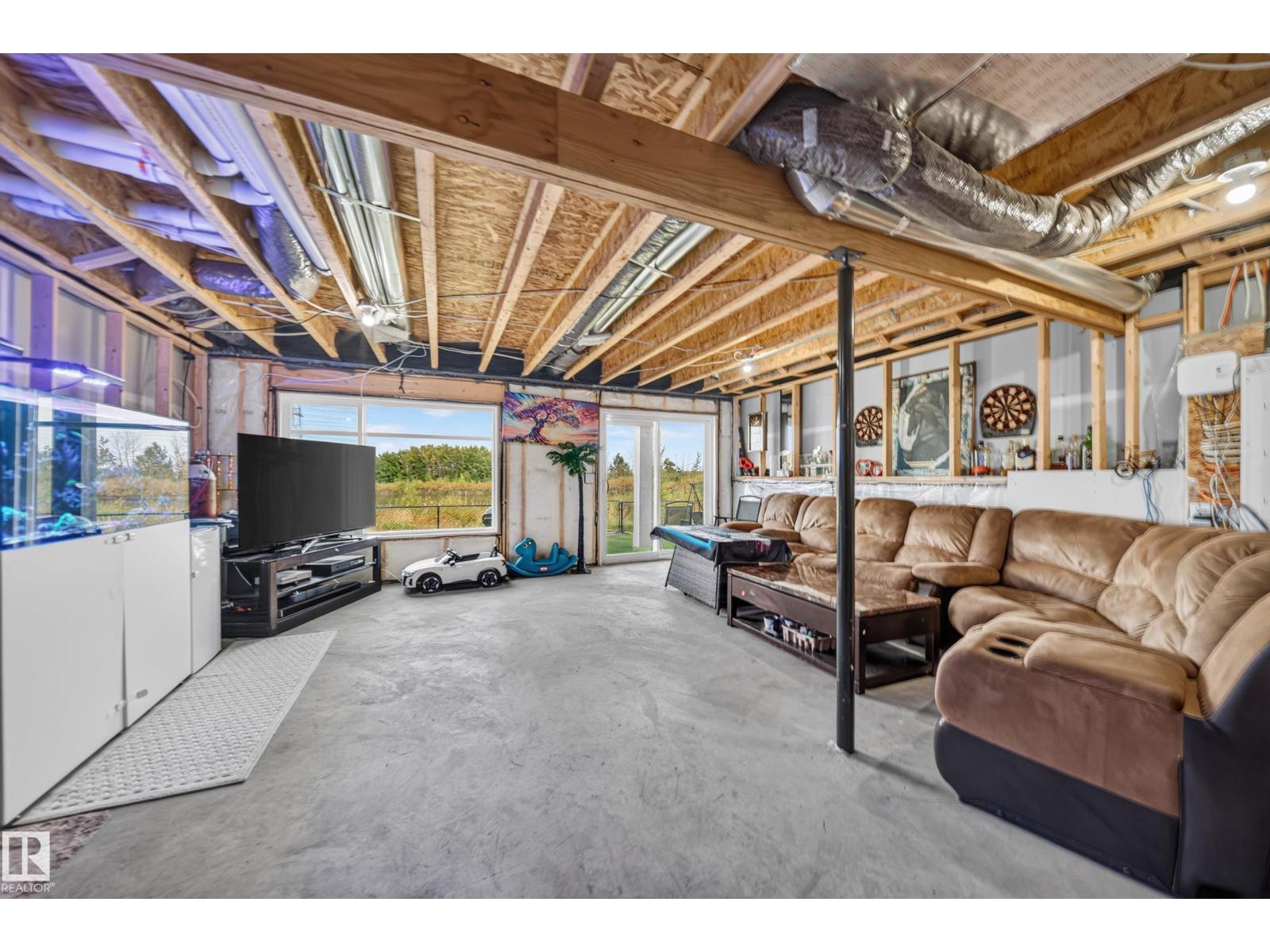 4104 3 Av Sw Property Photo 47