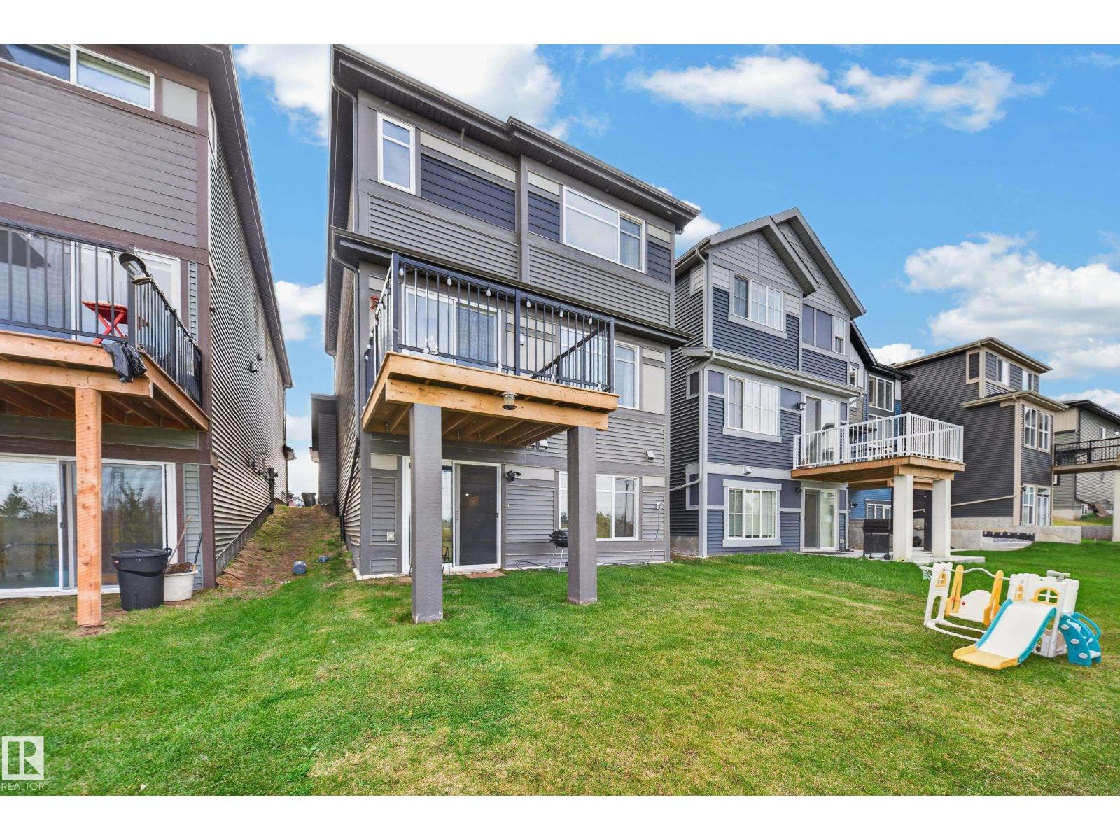 4104 3 Av Sw Property Photo 49