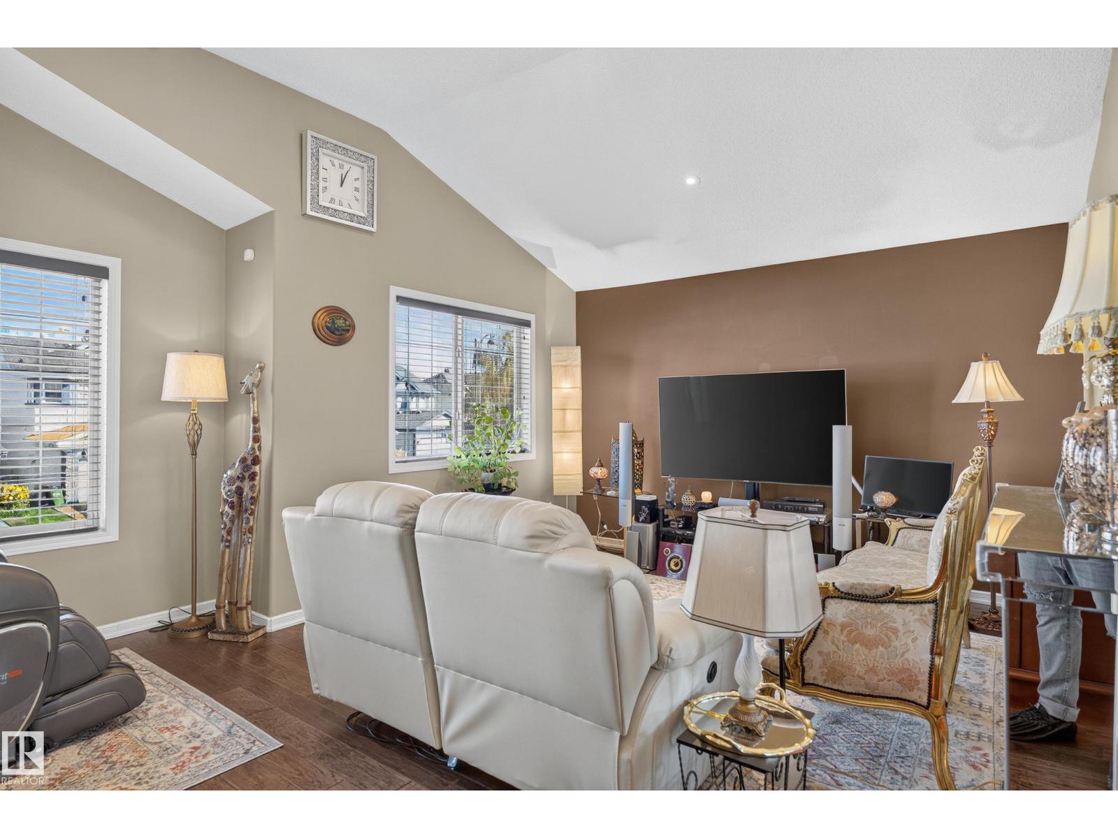 20435 56 Av Nw Property Photo 17