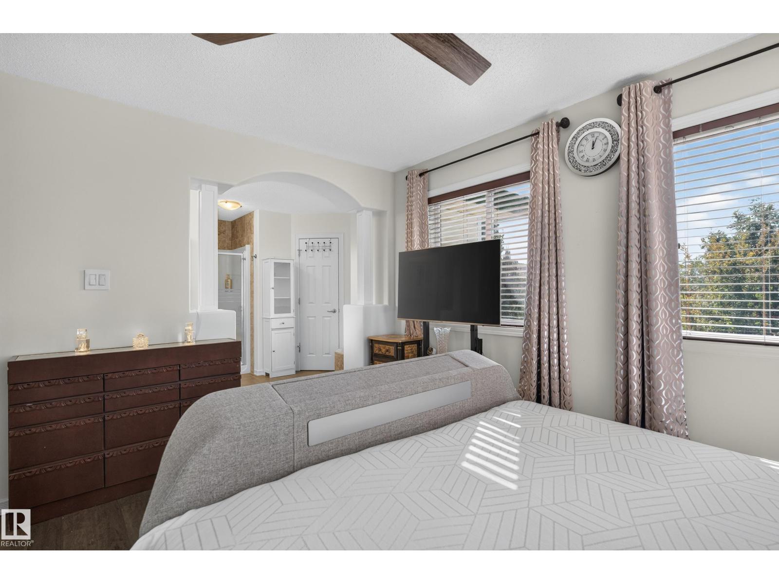 20435 56 Av Nw Property Photo 23