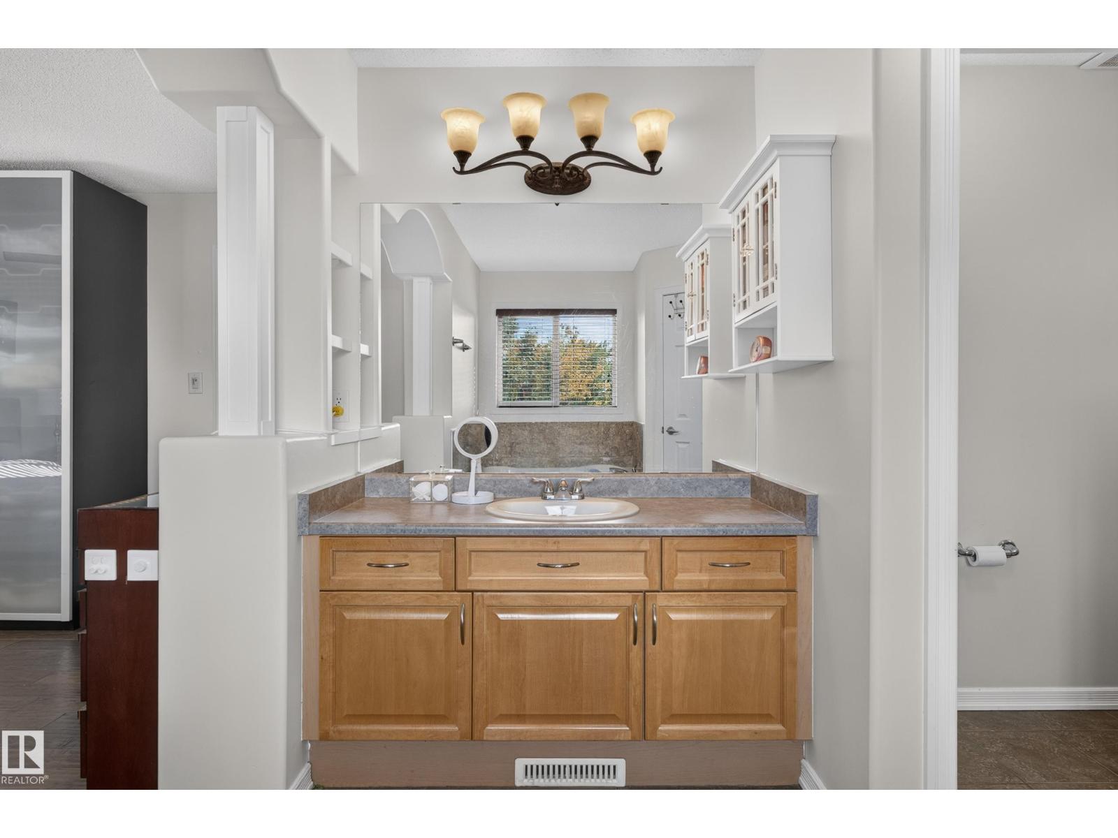 20435 56 Av Nw Property Photo 26