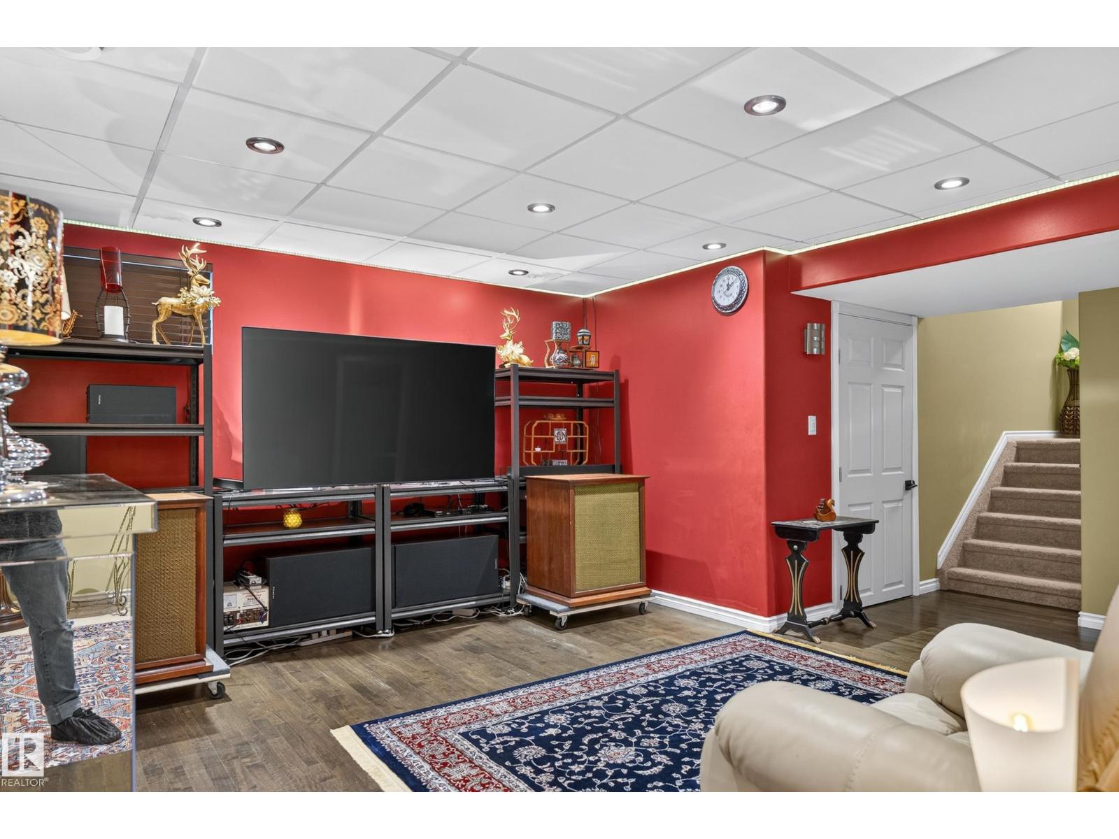 20435 56 Av Nw Property Photo 31