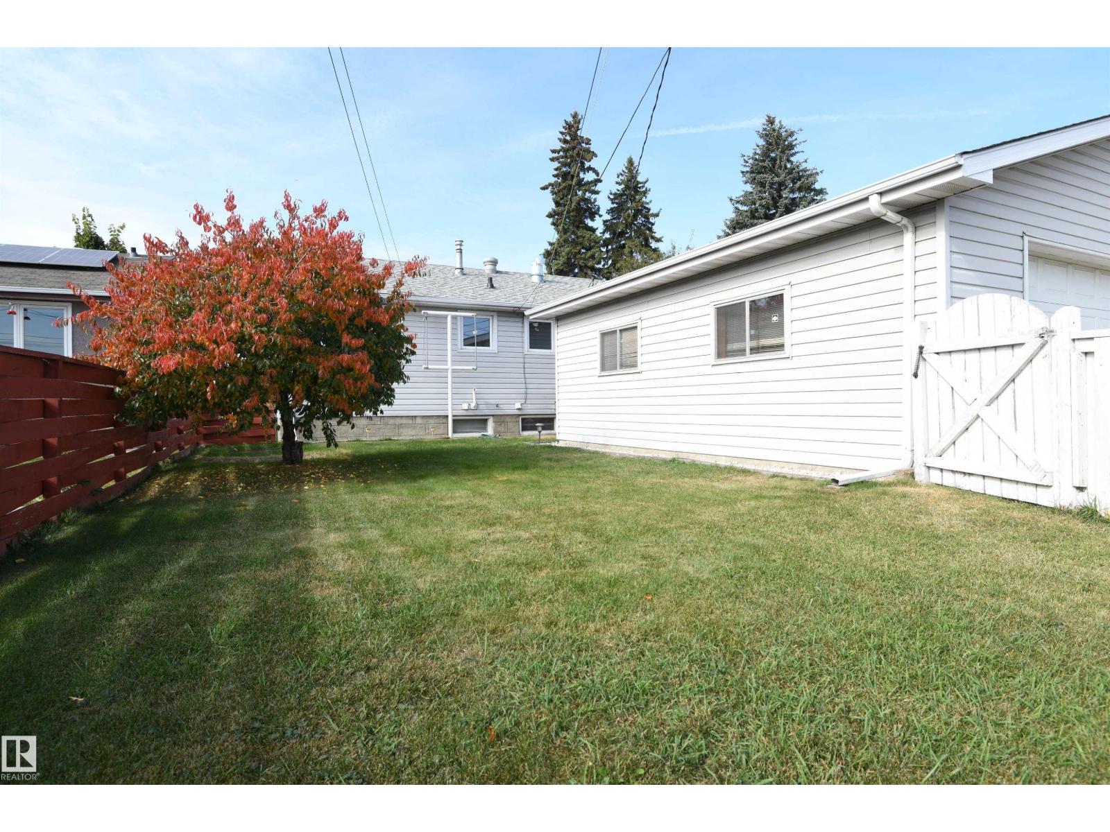 10243 42 St Nw Property Photo 28