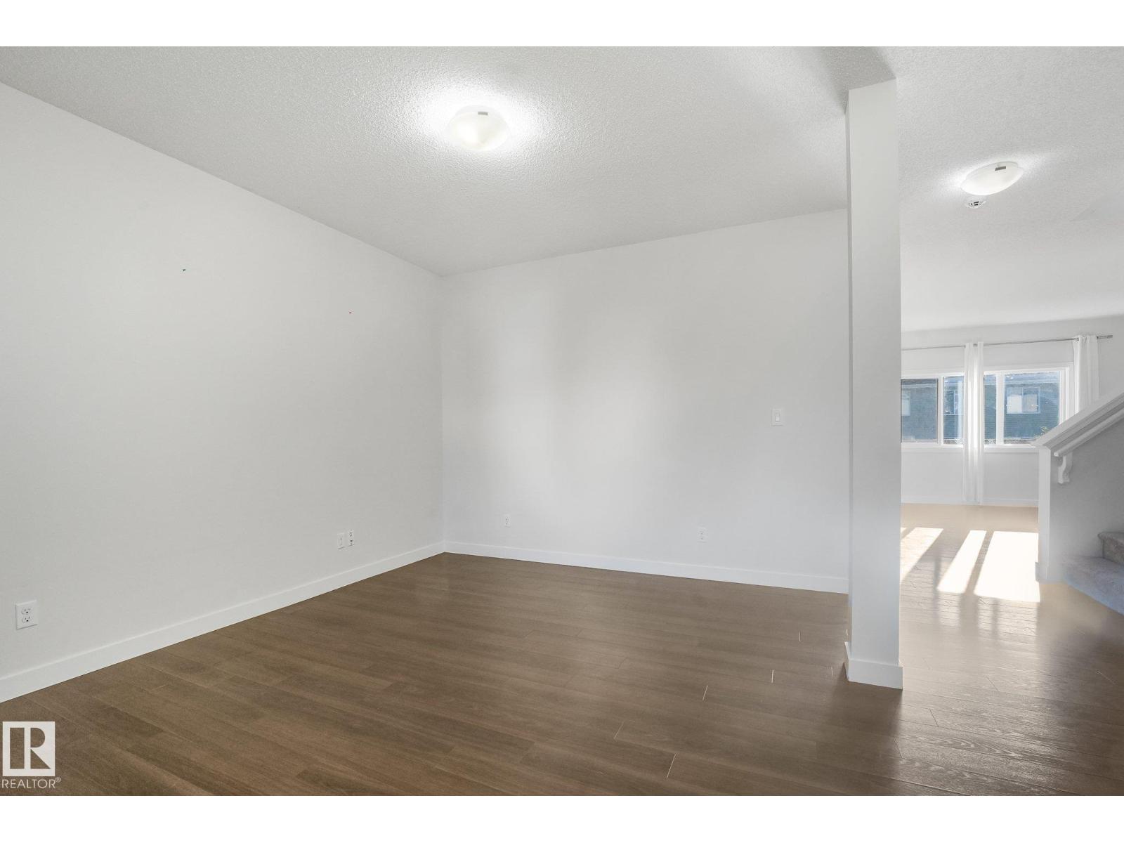 7832 Erasmus Wd Nw Property Photo 5