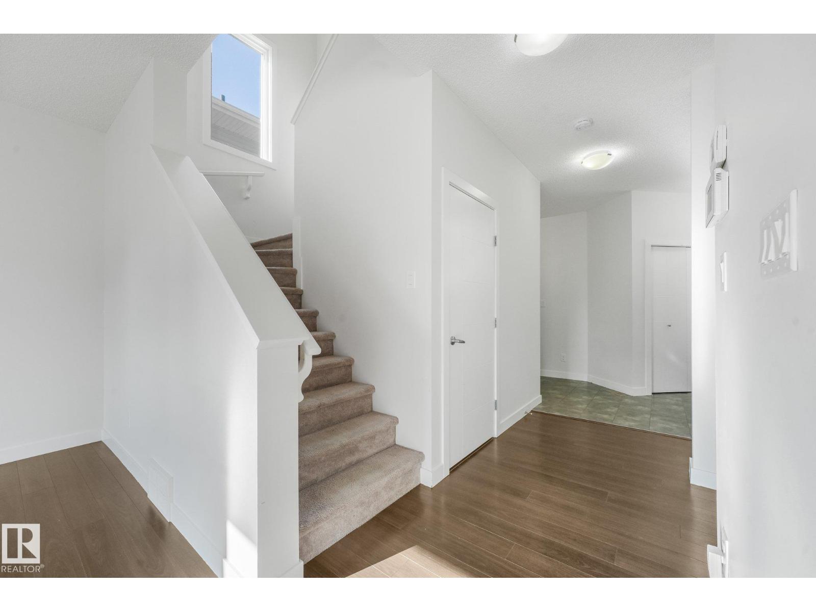 7832 Erasmus Wd Nw Property Photo 10