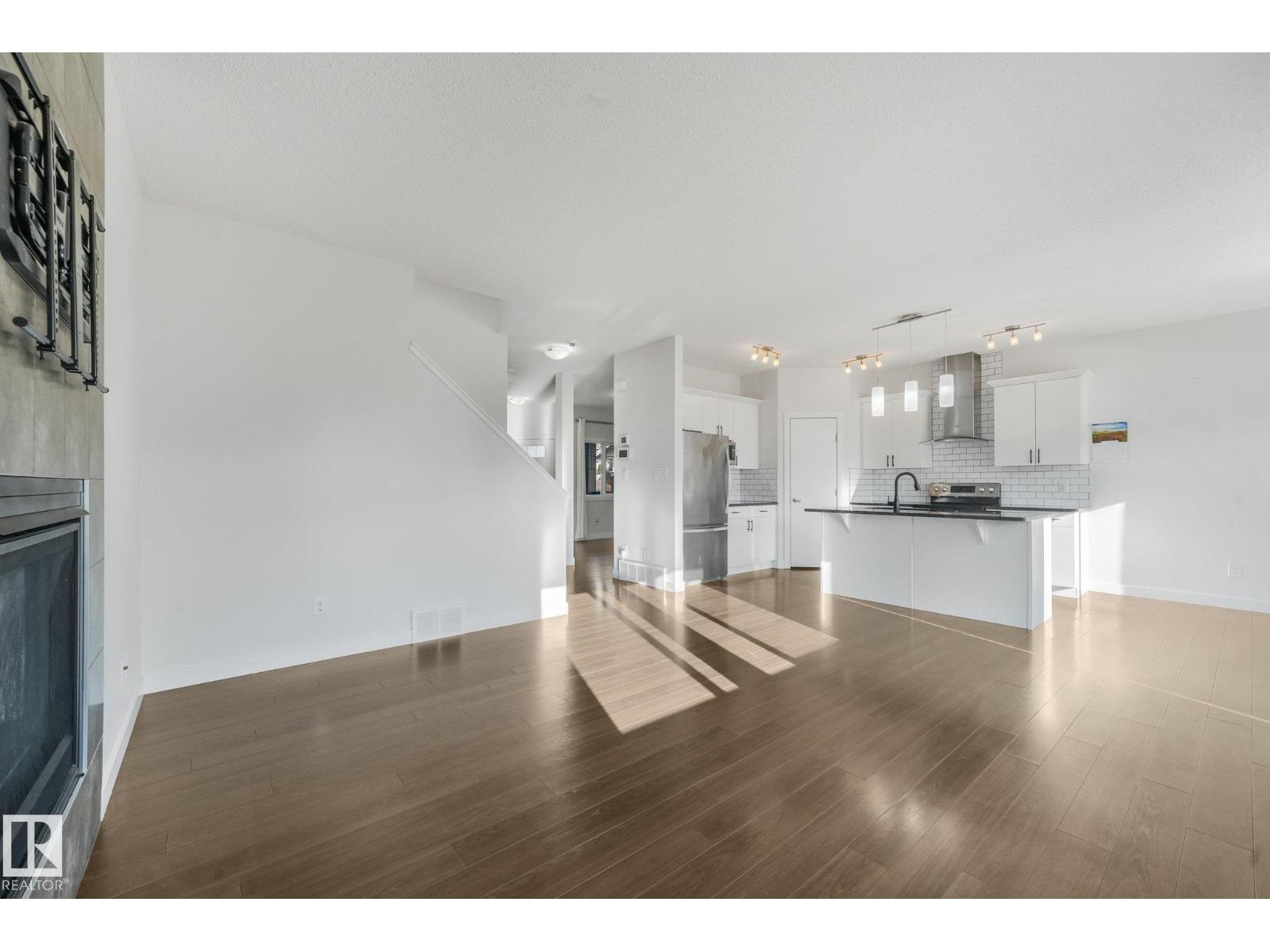 7832 Erasmus Wd Nw Property Photo 14