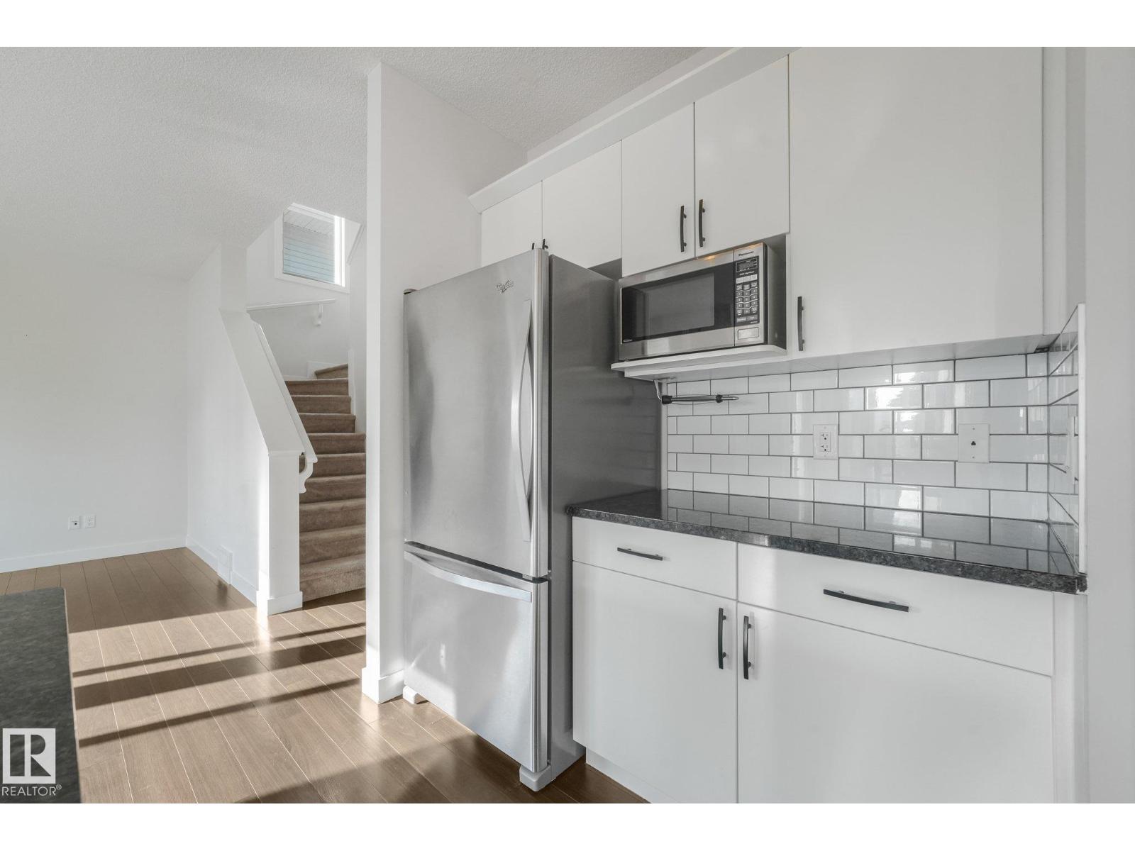 7832 Erasmus Wd Nw Property Photo 23