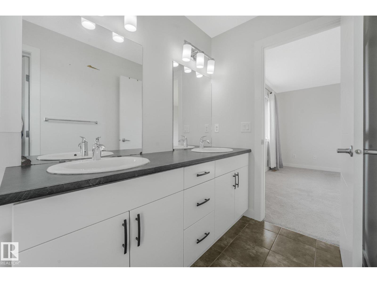 7832 Erasmus Wd Nw Property Photo 39