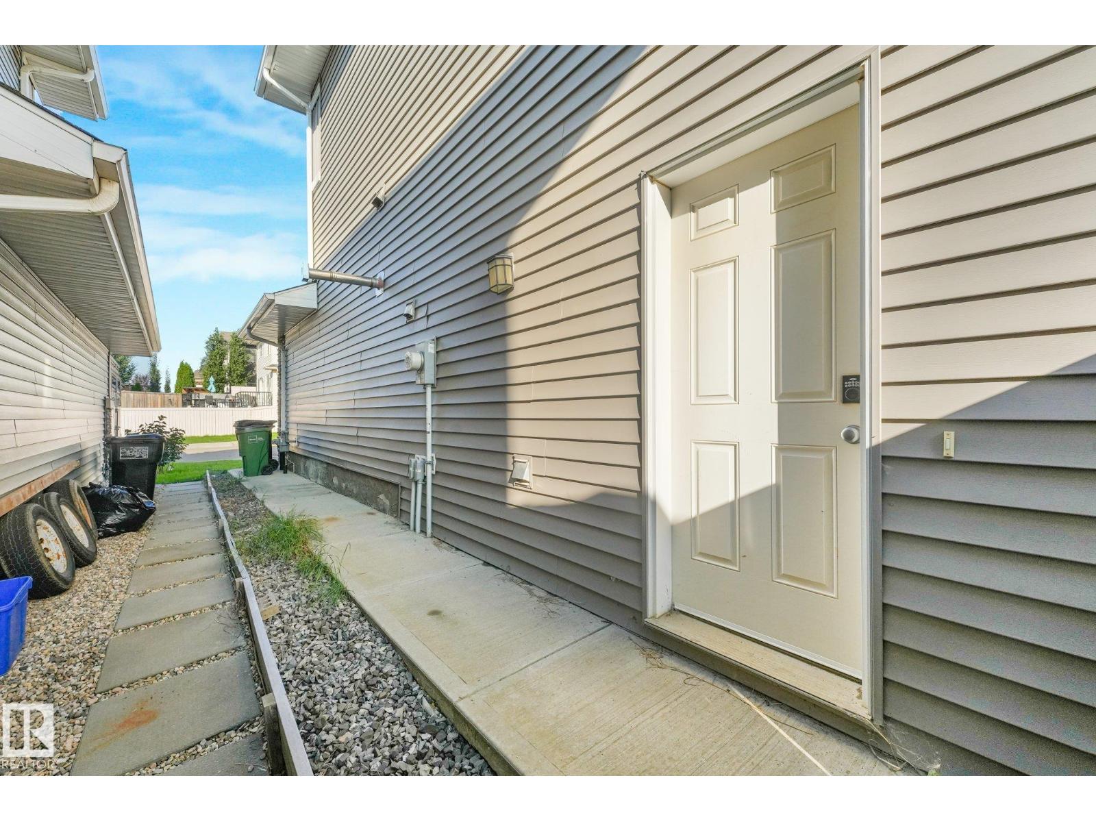 7832 Erasmus Wd Nw Property Photo 50