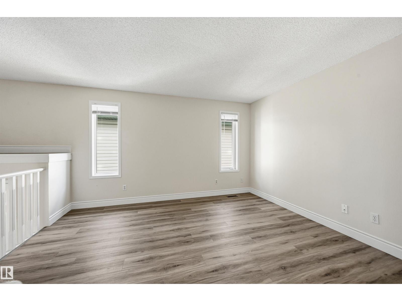 11615 8 Av Nw Property Photo 6