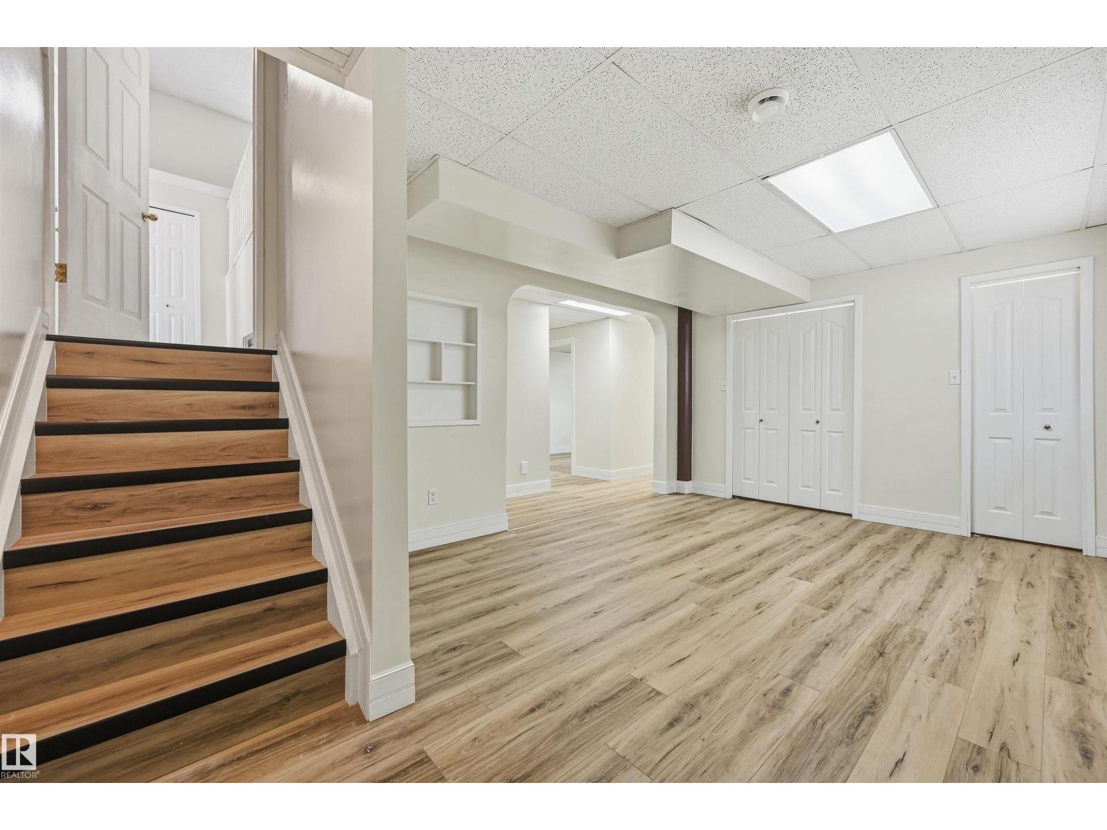 11615 8 Av Nw Property Photo 26
