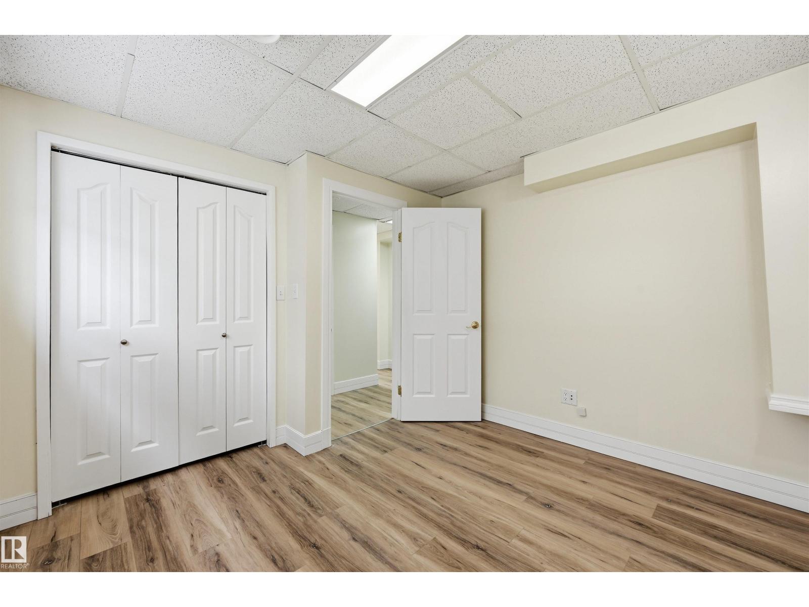 11615 8 Av Nw Property Photo 31