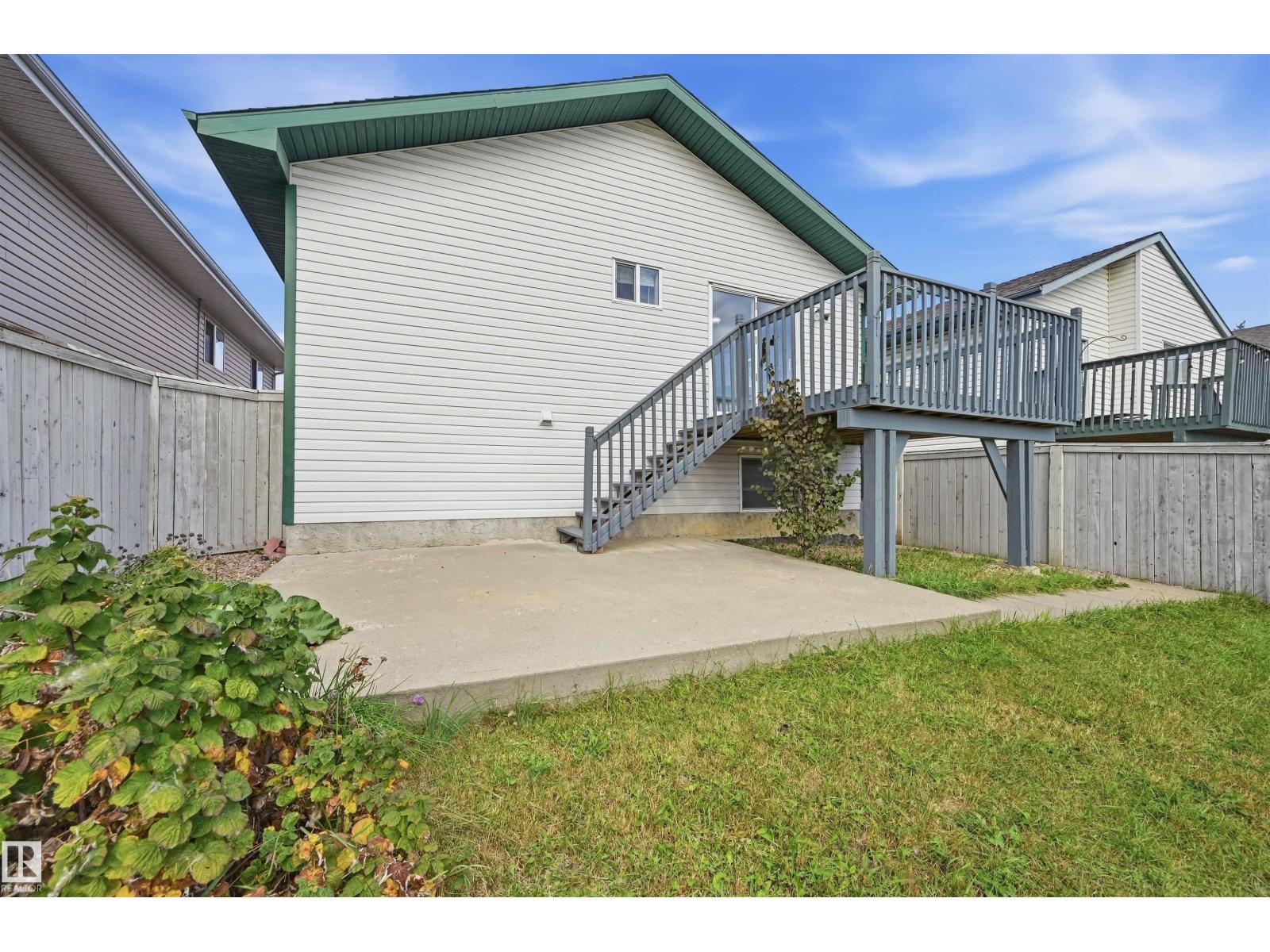 11615 8 Av Nw Property Photo 41