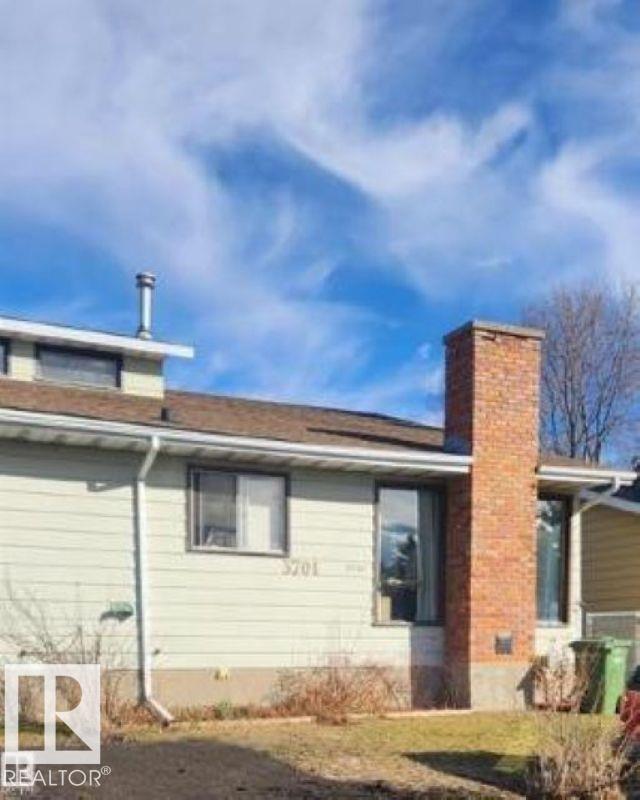 3701 53 St Property Photo 1