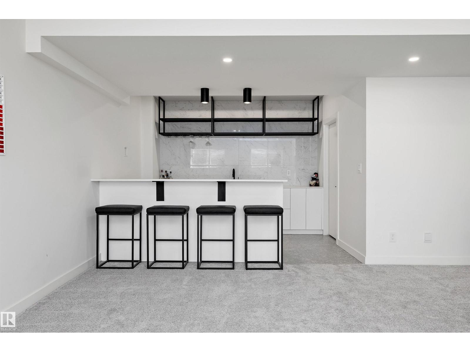14624 93 Av Nw Property Photo 52