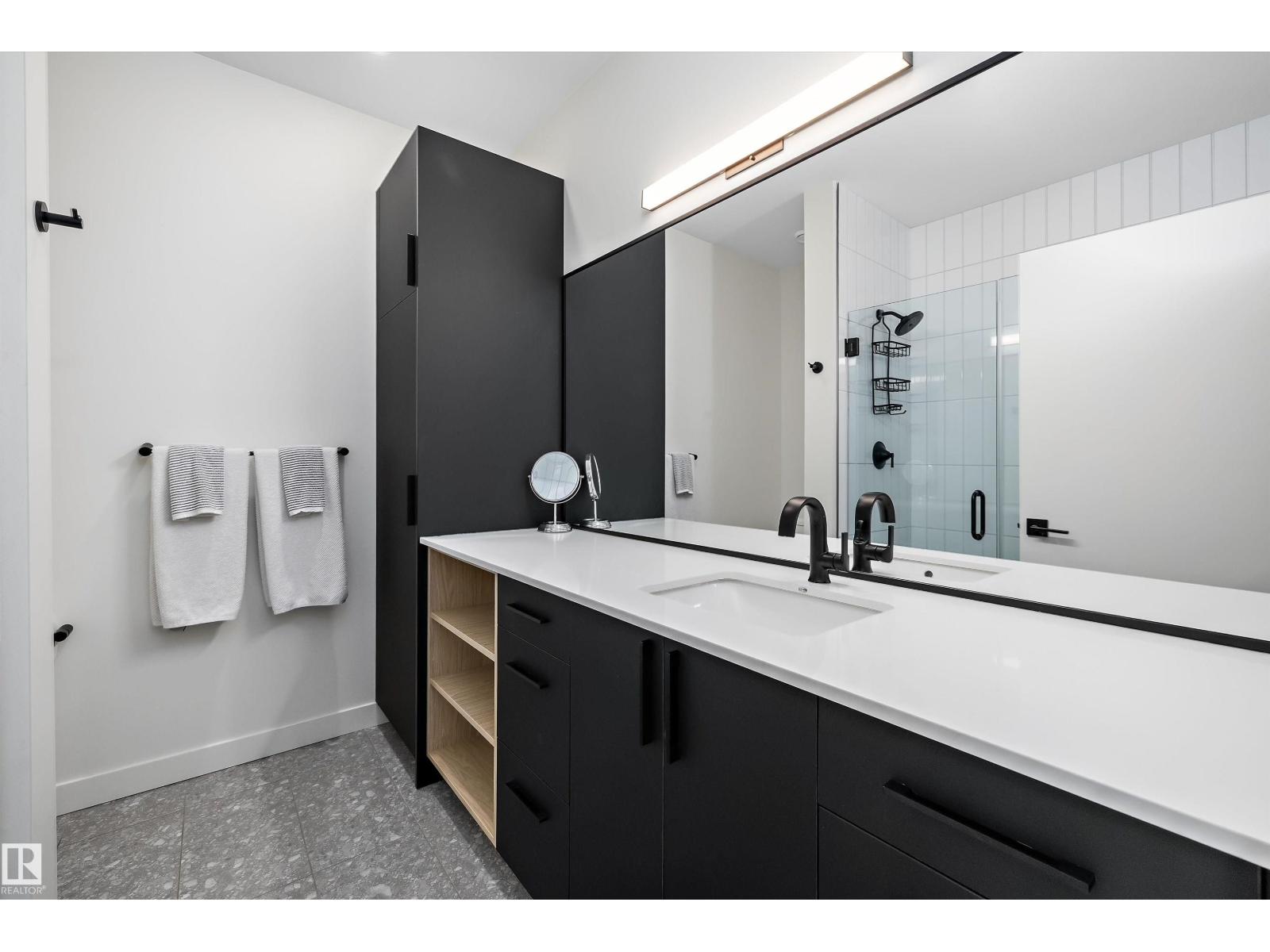 14624 93 Av Nw Property Photo 54