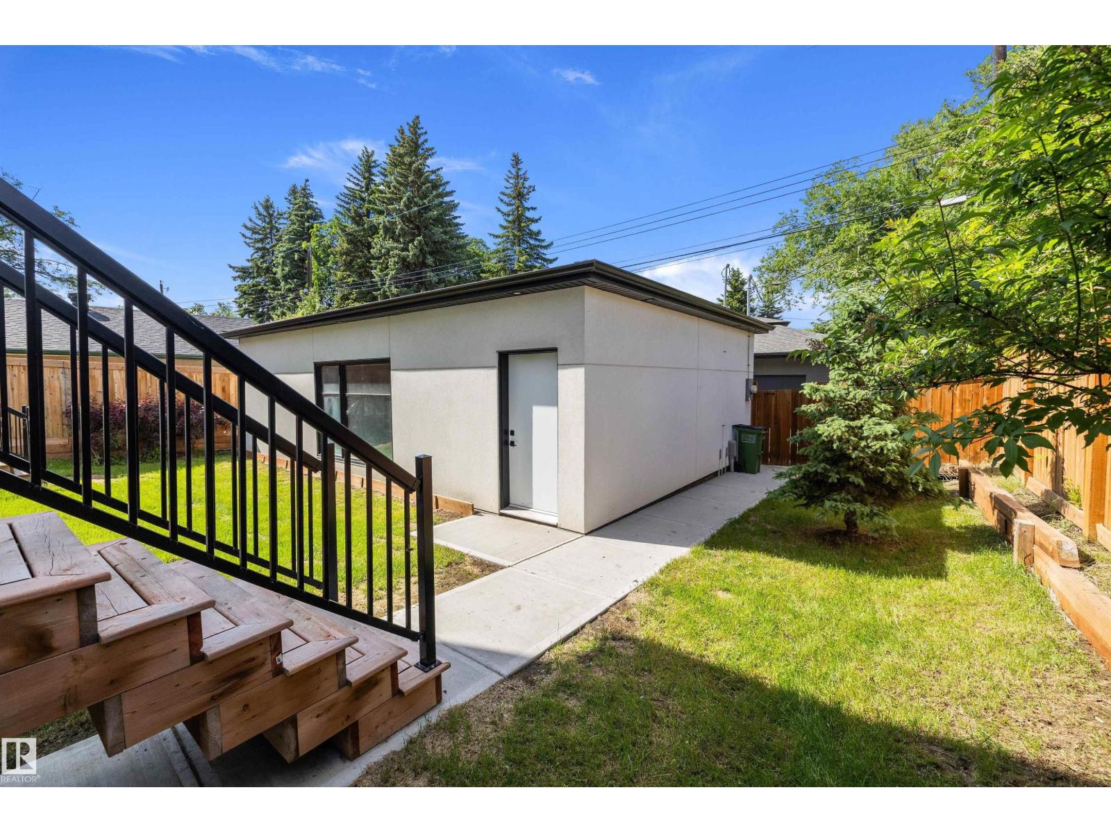 14624 93 Av Nw Property Photo 57