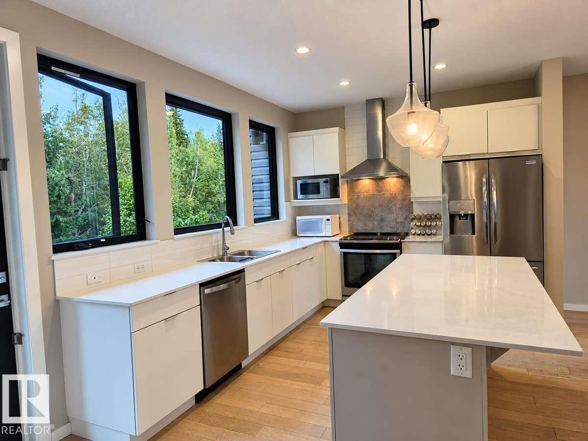 #5 1304 Rutherford Rd Sw Property Photo 4