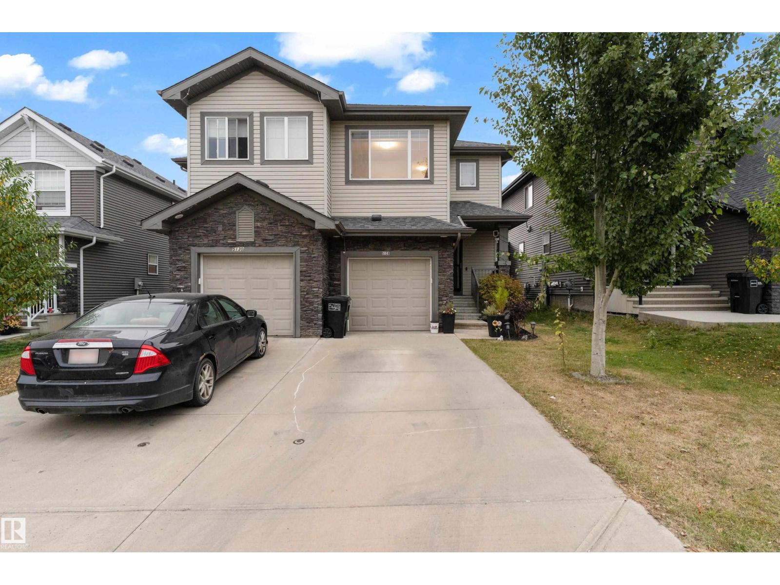 5128 20 AV SW Property Photo 1