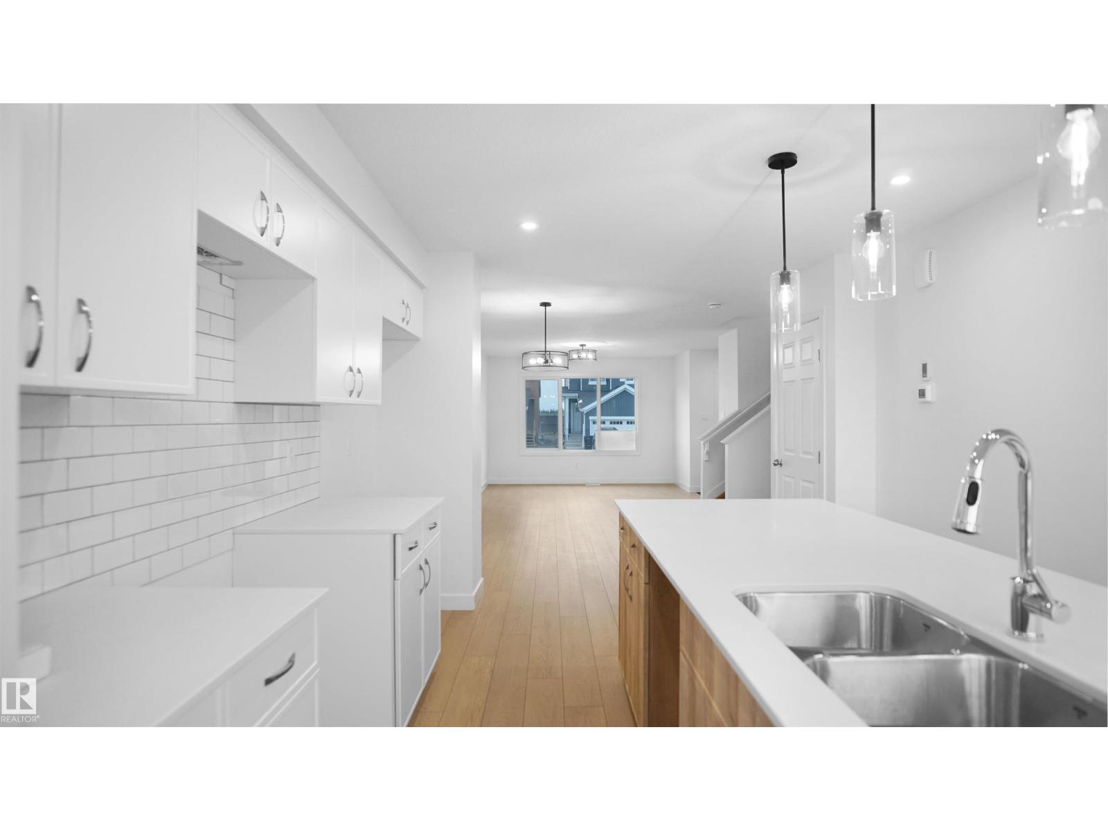 20843 16 Av Nw Property Photo 16