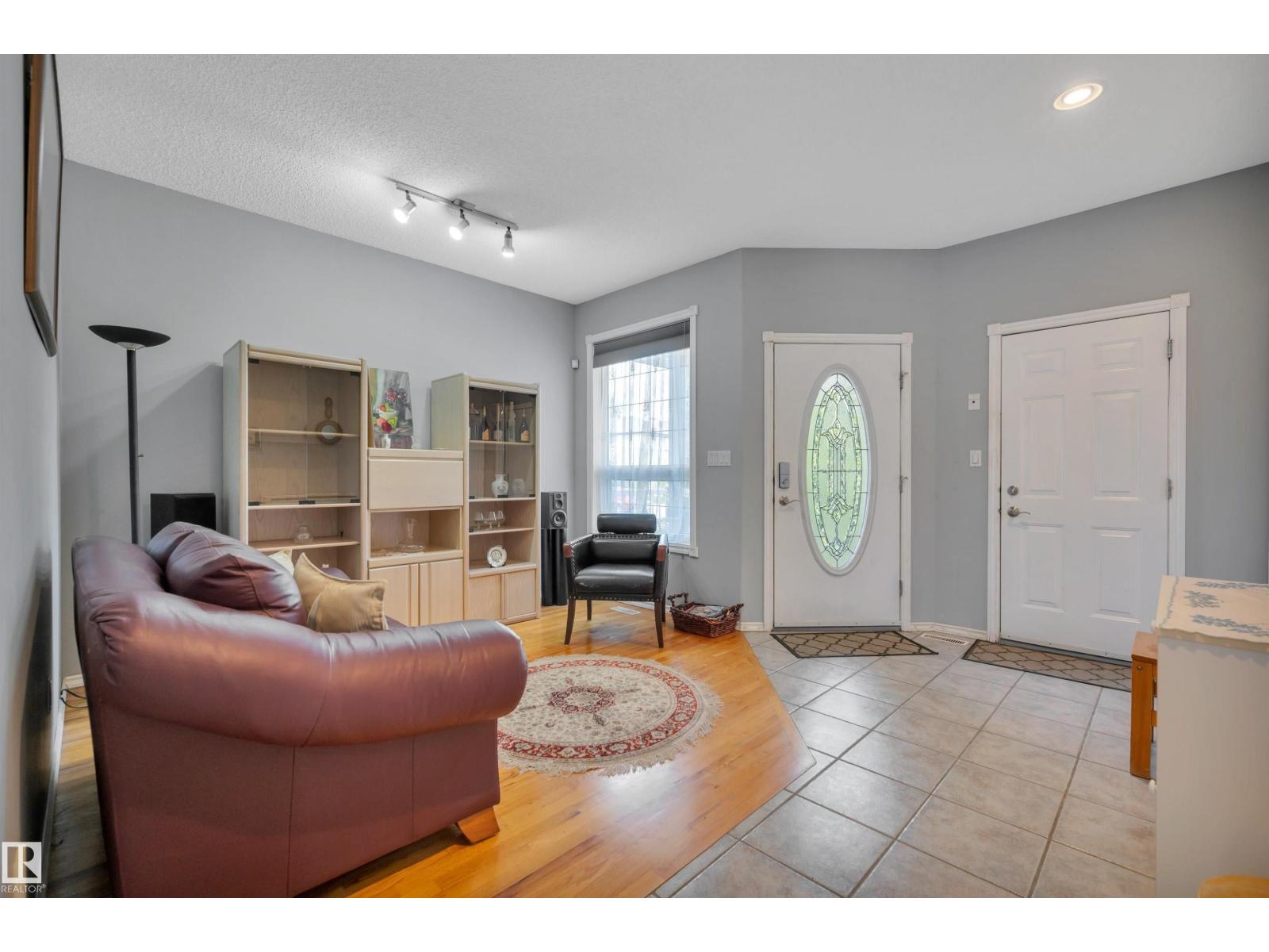 14932 136 St Nw Property Photo 7
