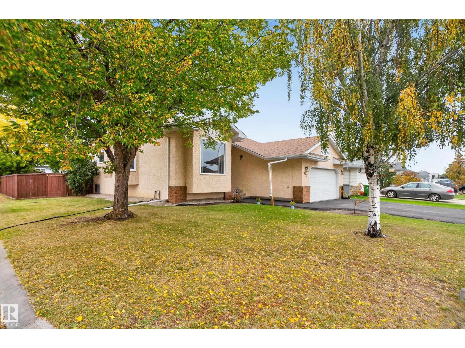 9504 95 St Se Property Photo 3