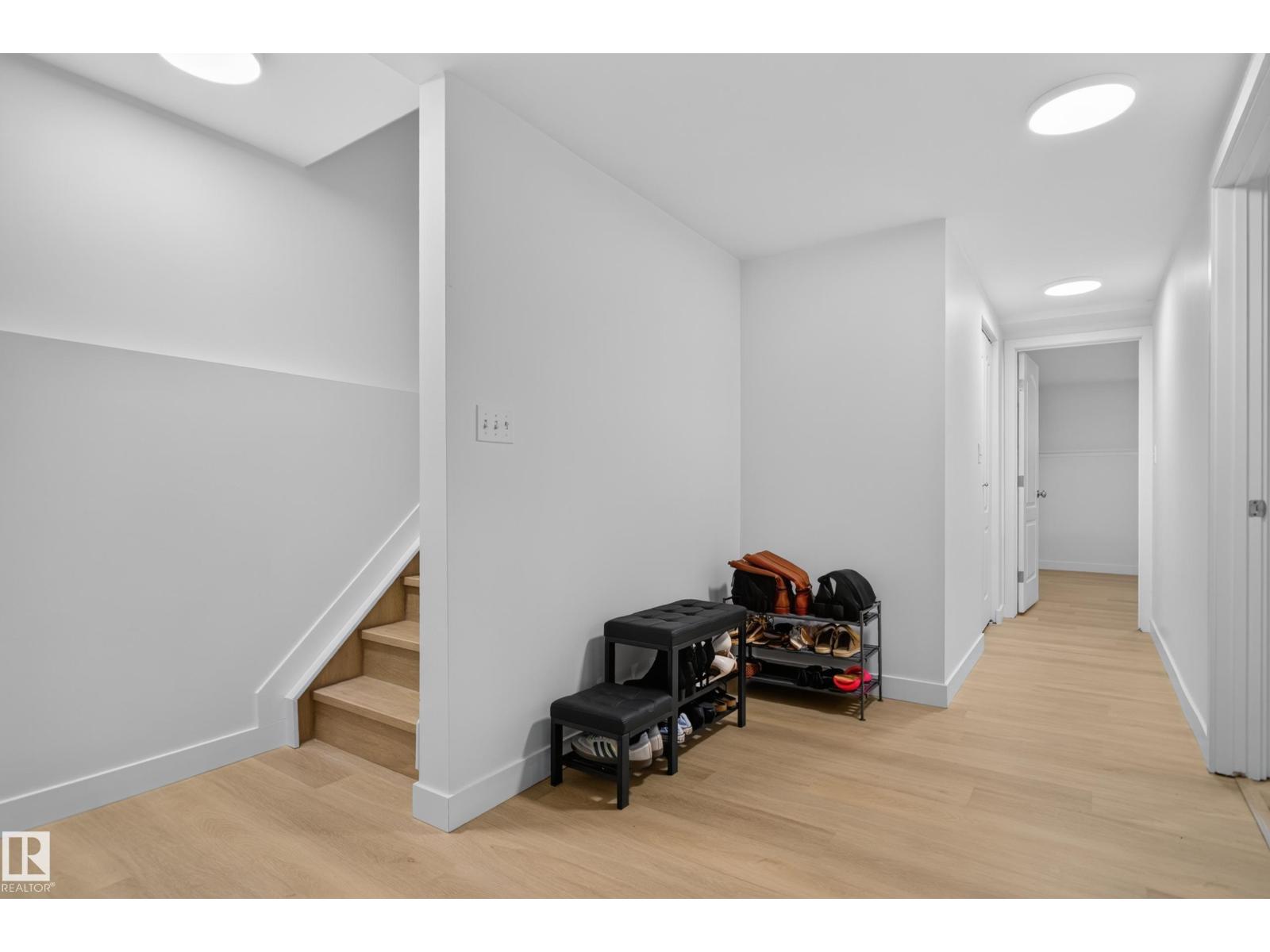 9504 95 St Se Property Photo 34