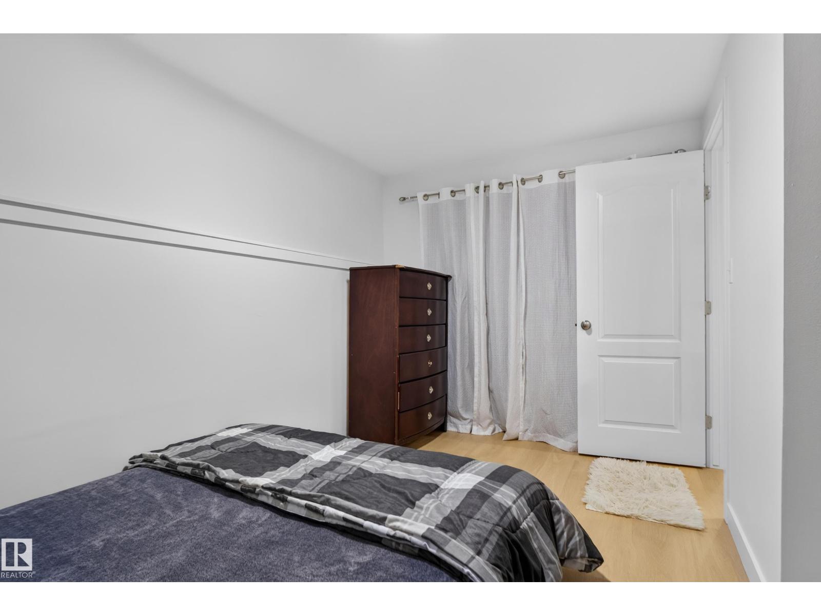 9504 95 St Se Property Photo 42