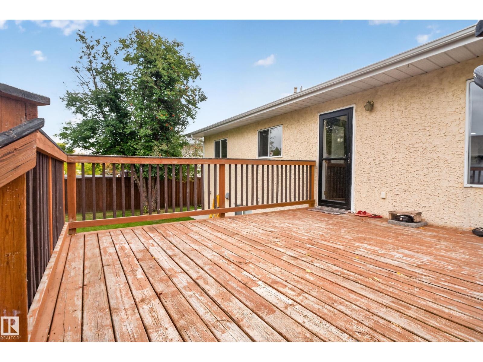 9504 95 St Se Property Photo 48