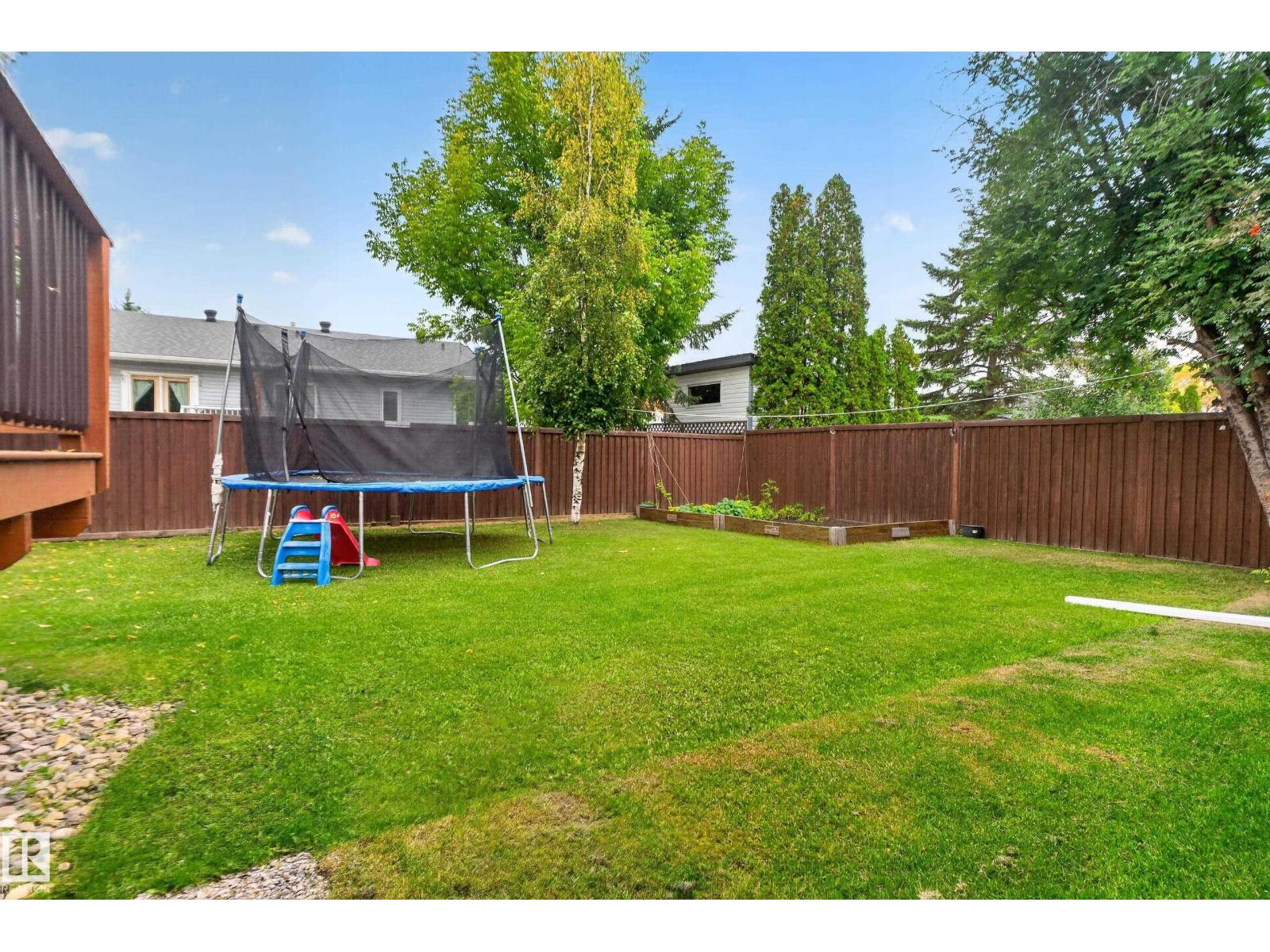 9504 95 St Se Property Photo 55