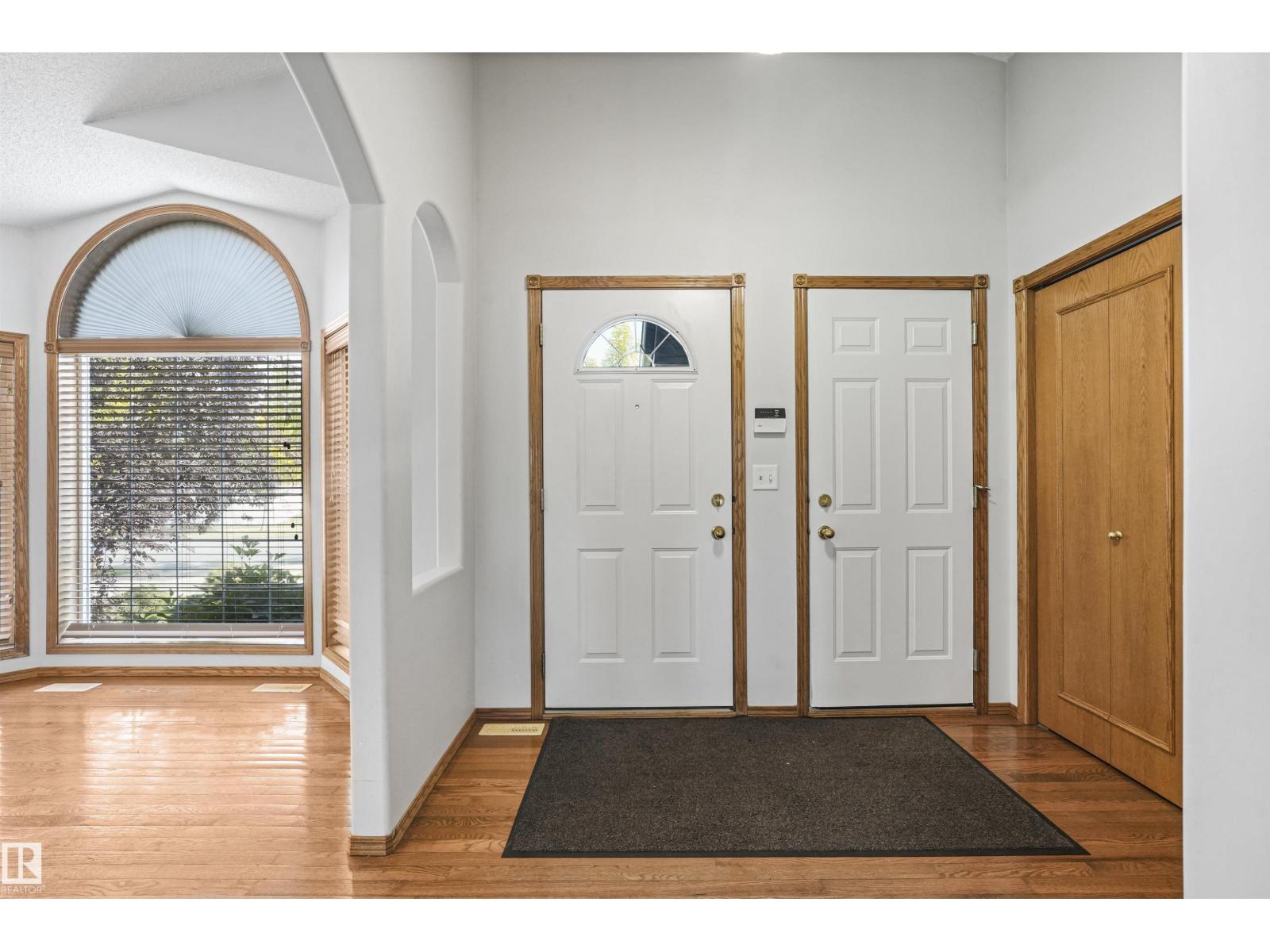 16206 84 St Nw Property Photo 4