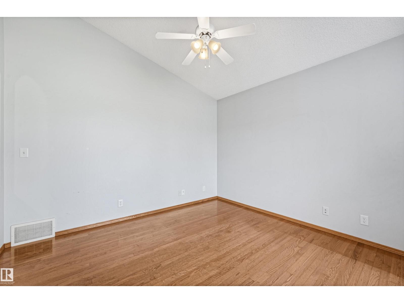 16206 84 St Nw Property Photo 7