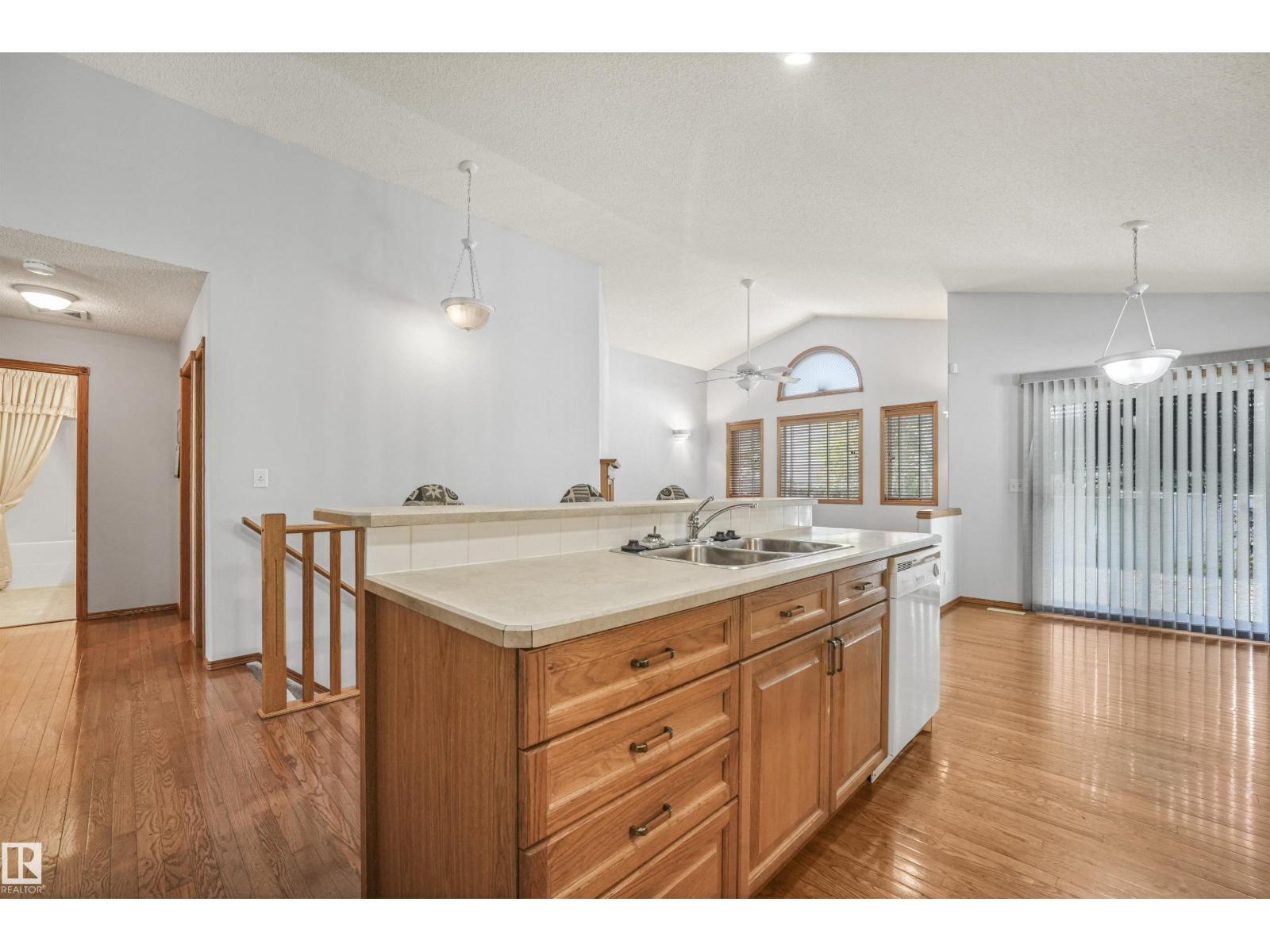 16206 84 St Nw Property Photo 13