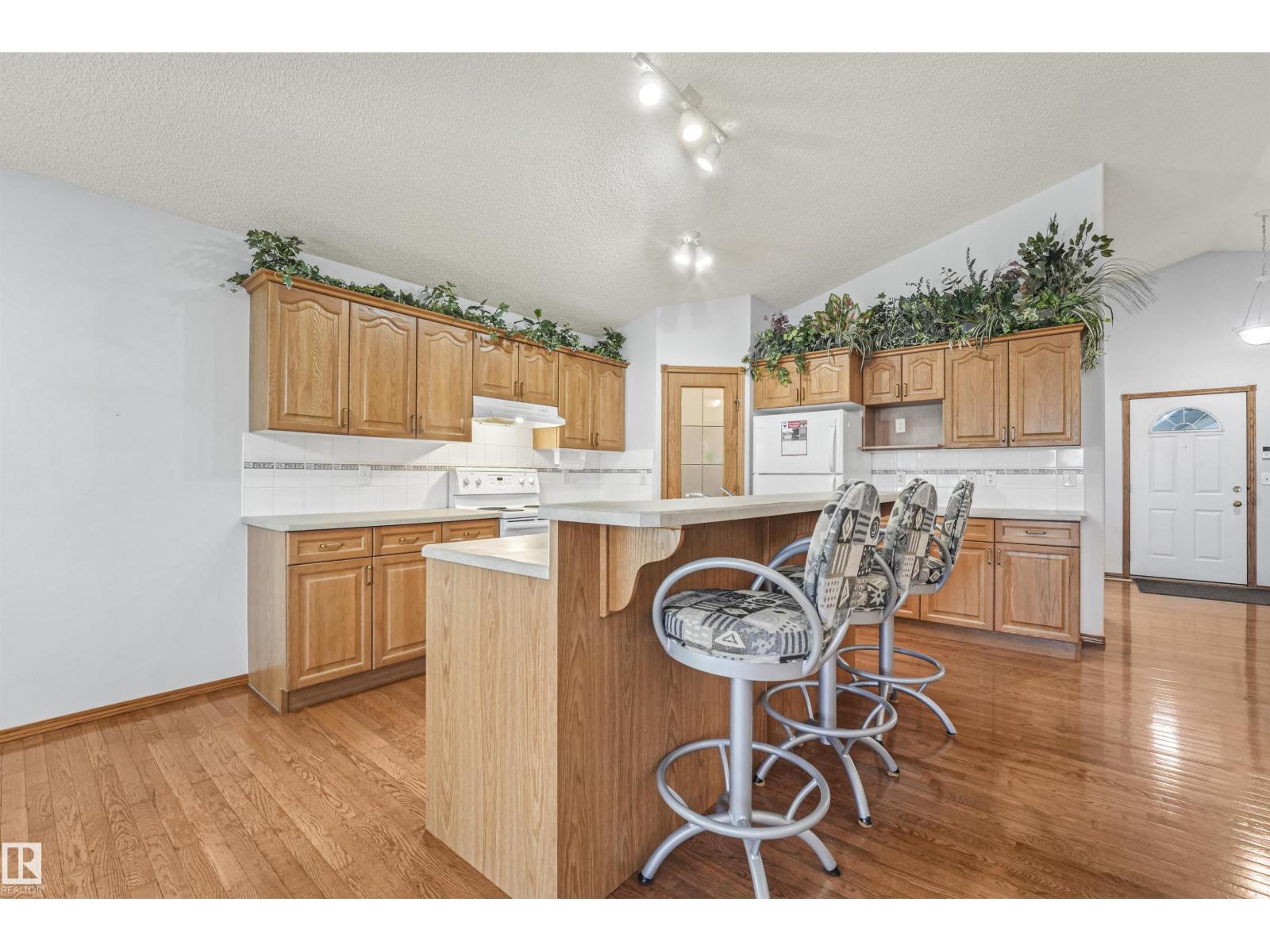 16206 84 St Nw Property Photo 15