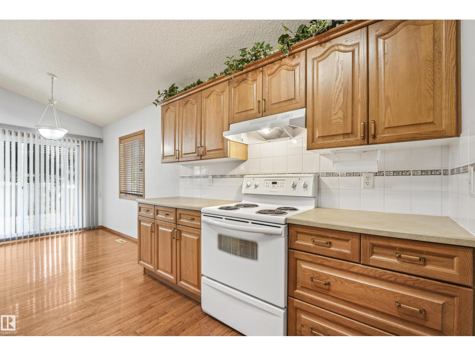 16206 84 St Nw Property Photo 17