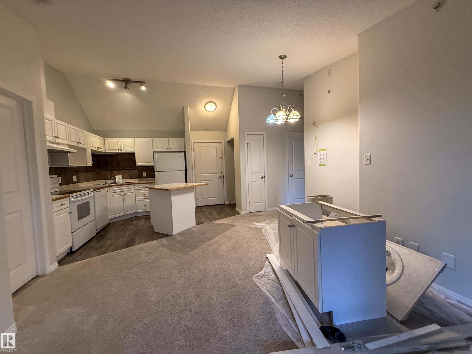 #515 11325 83 St Nw Property Photo 26