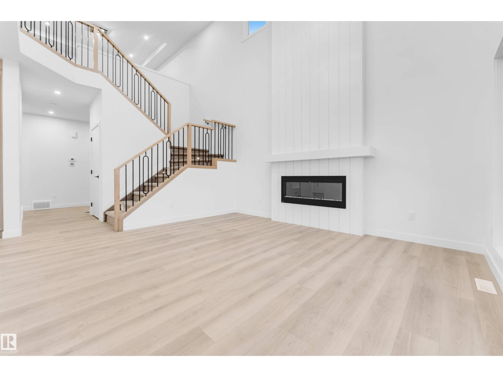 517 Ashgrove Ci Property Photo 6