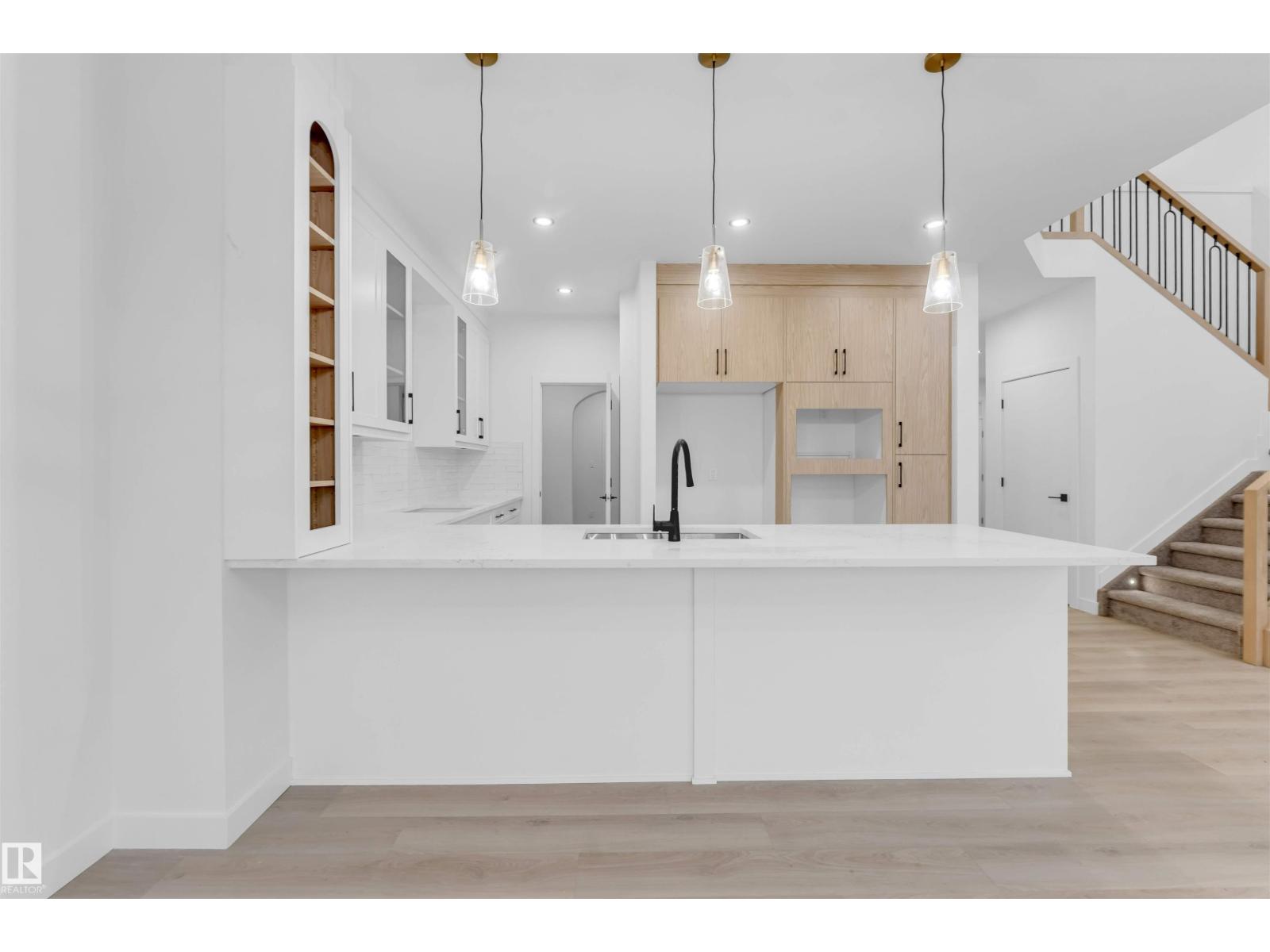 517 Ashgrove Ci Property Photo 7