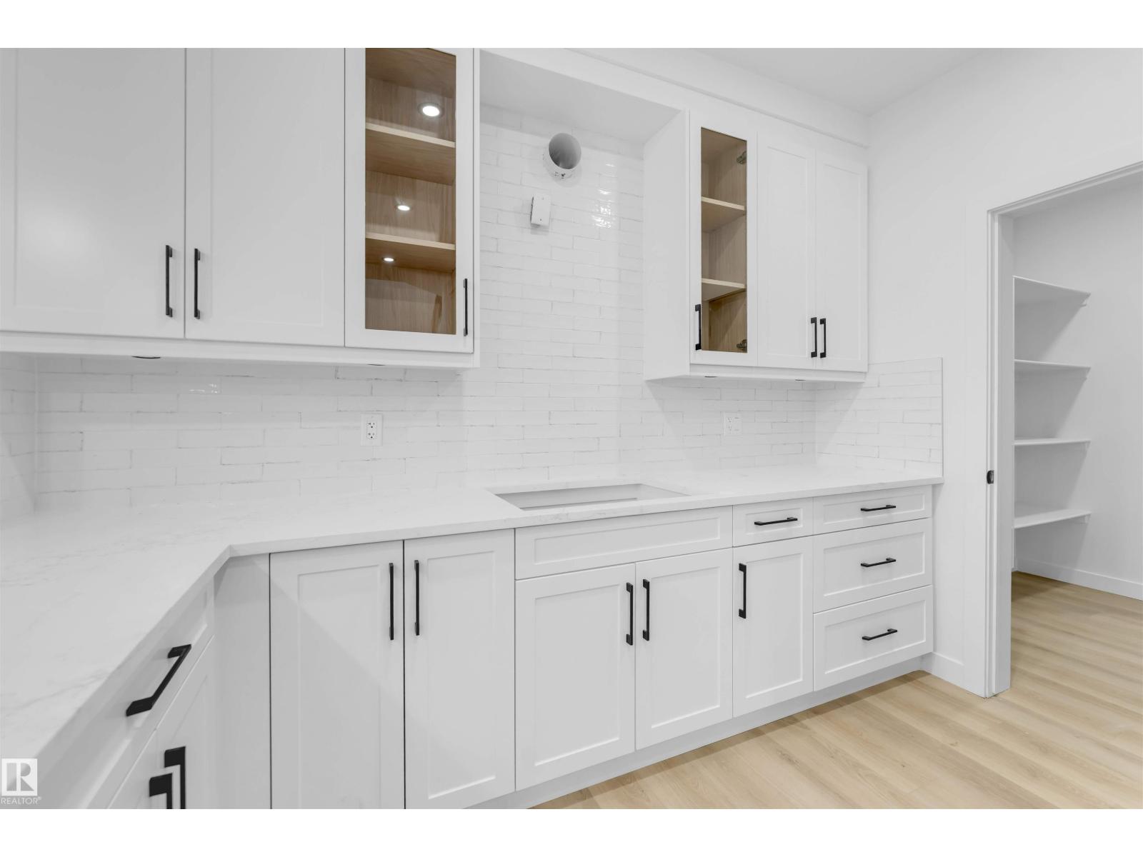 517 Ashgrove Ci Property Photo 14
