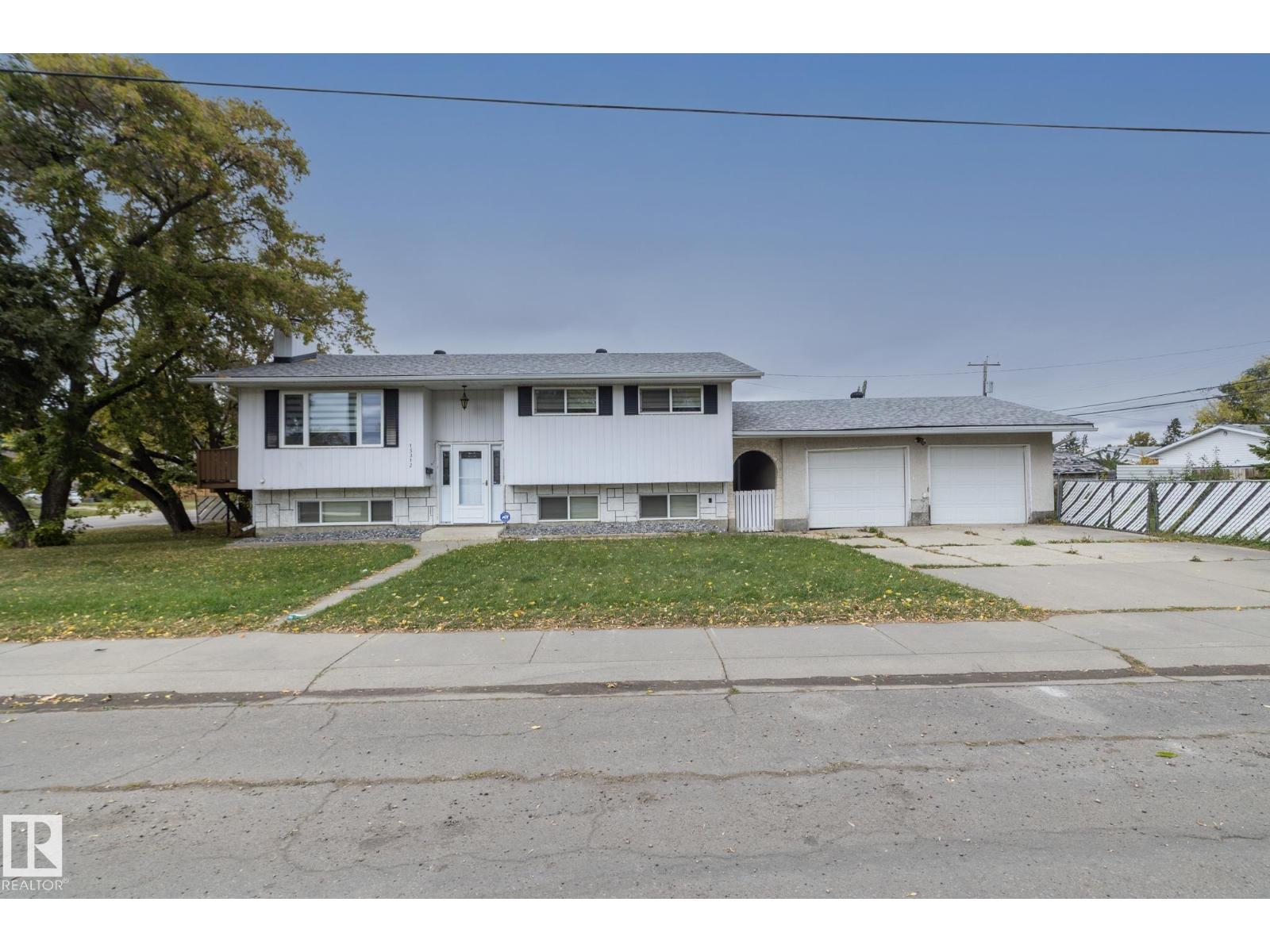 15312 109 Av Nw Property Photo 3