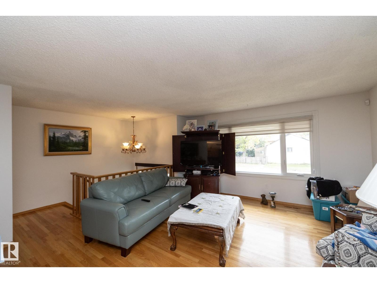 15312 109 Av Nw Property Photo 10
