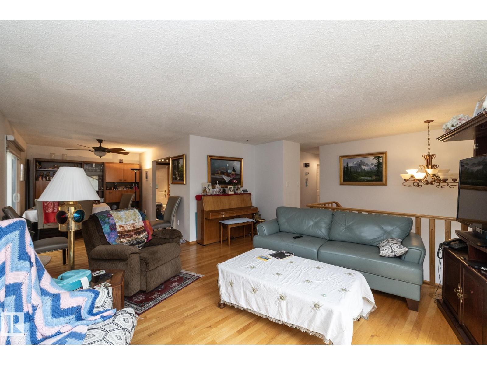 15312 109 Av Nw Property Photo 11