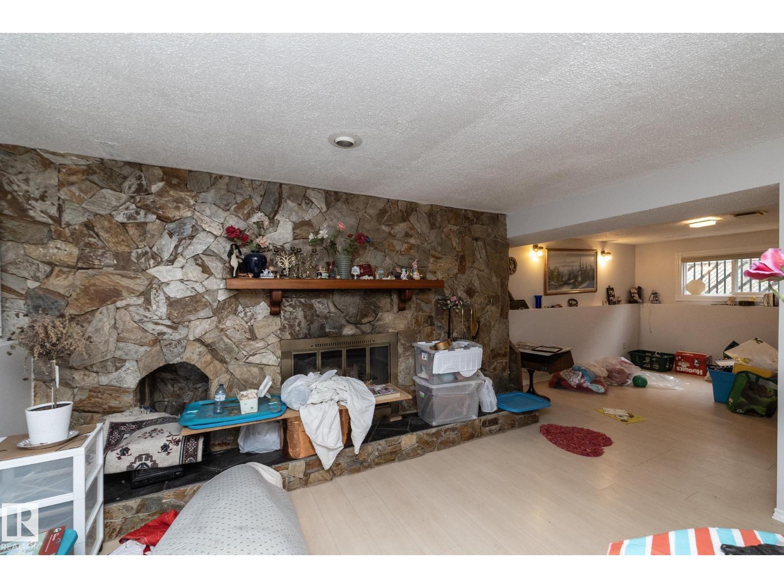 15312 109 Av Nw Property Photo 31
